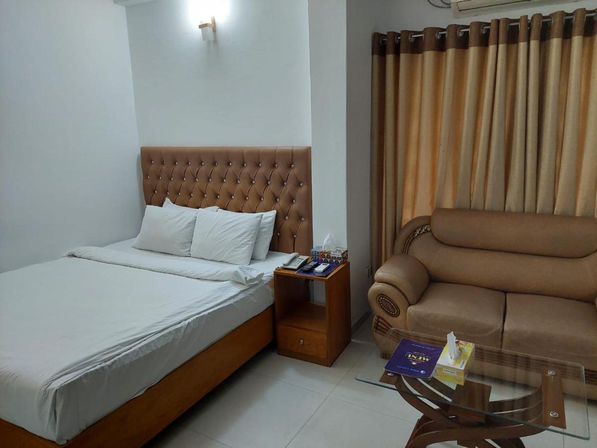 Hotel Blue Castle Dacca Exterior foto