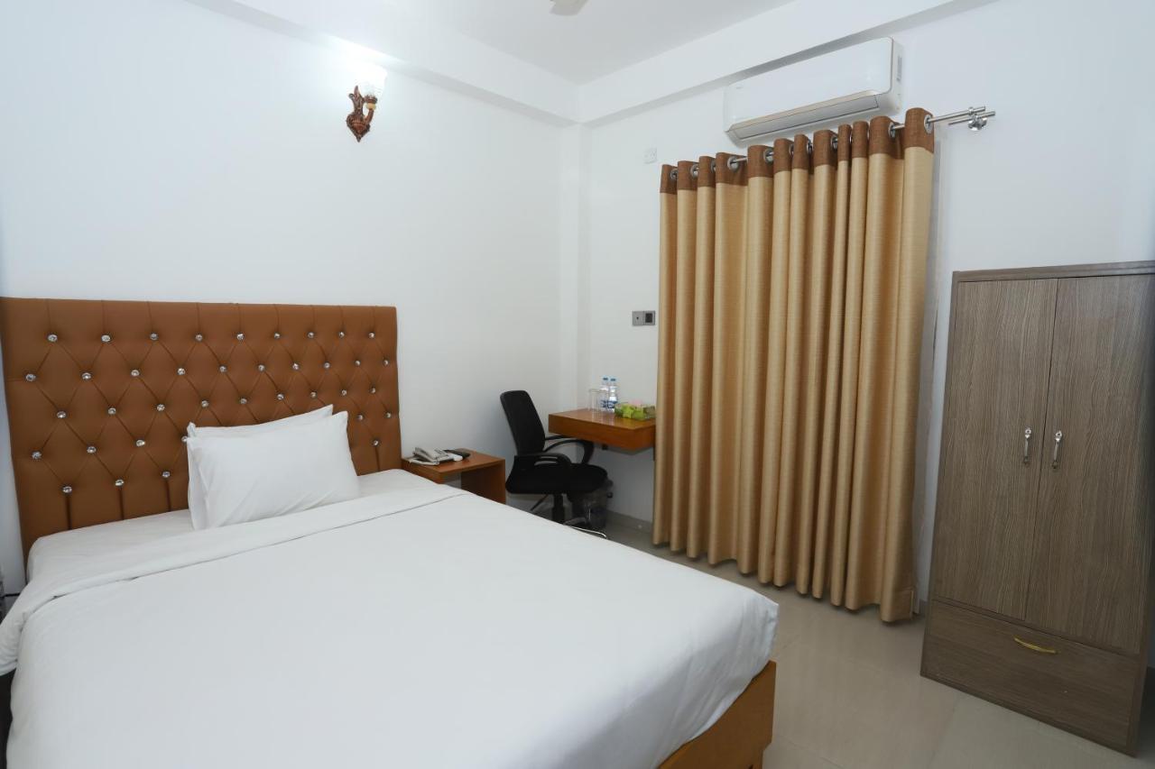 Hotel Blue Castle Dacca Exterior foto